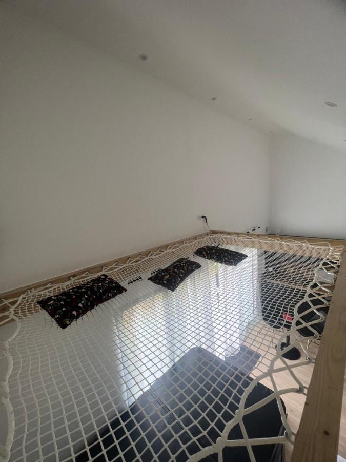 Apartment Romantique Avec Et Filet Suspendu *