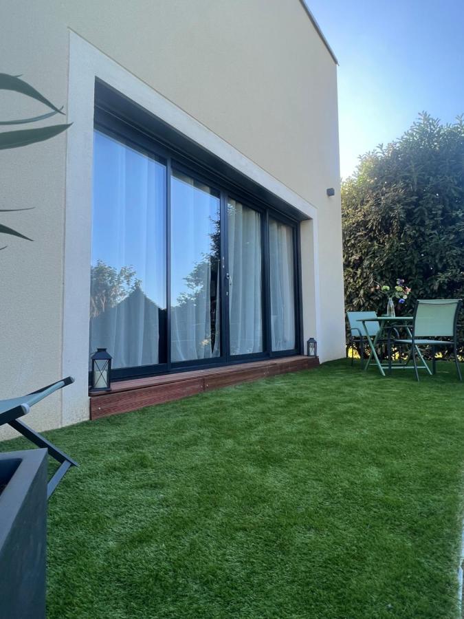 Romantique Avec Et Filet Suspendu * Auteuil (Ile de France)